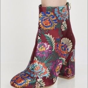 Joie “Saleema” brocade floral purple booties 36/6
